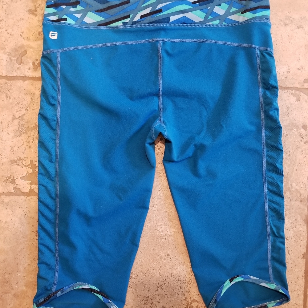 Fabletics Capris - Picture 2 of 2